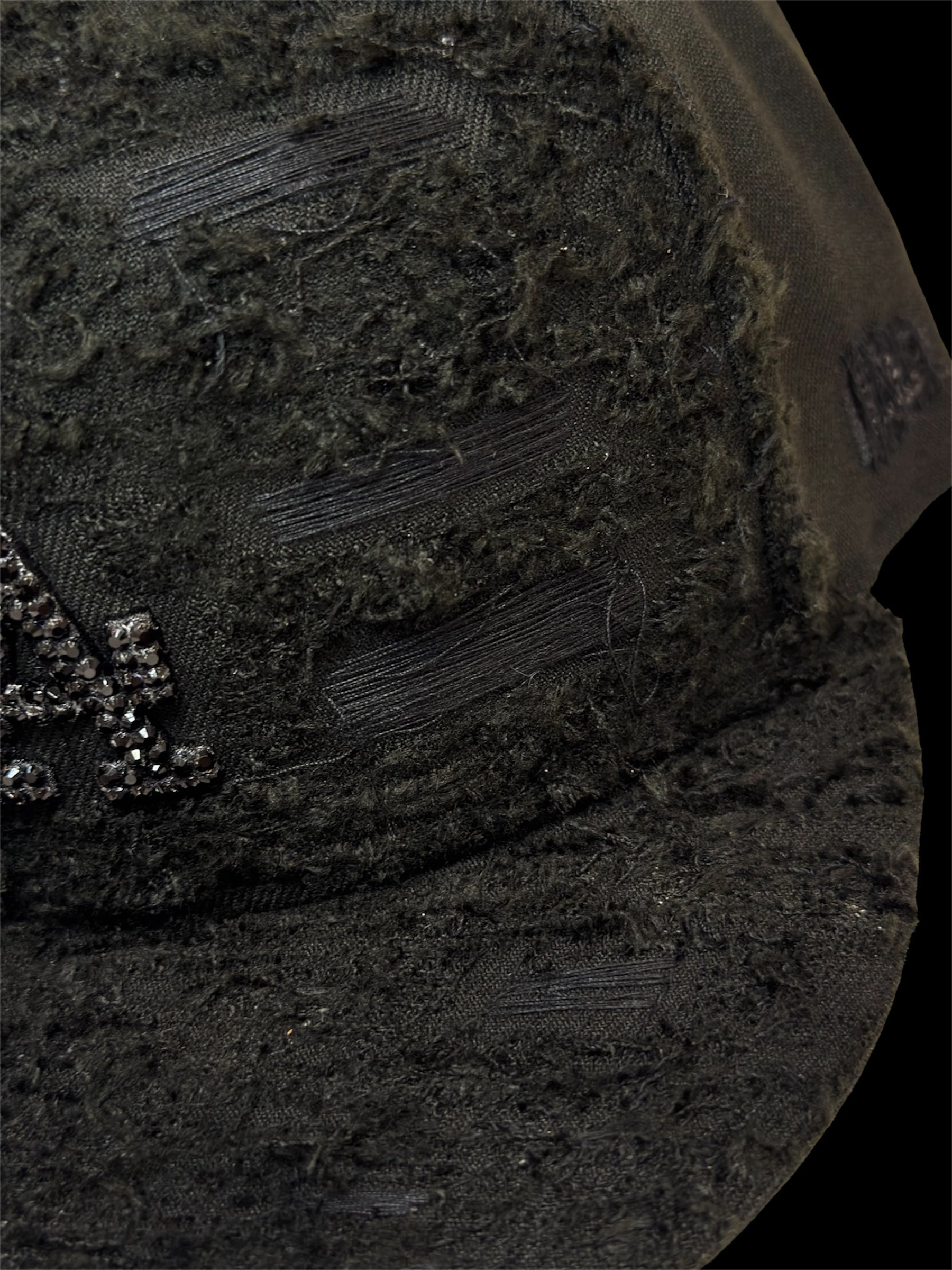 L.A. BLACK SWAROVSKI BROKEN SEWN