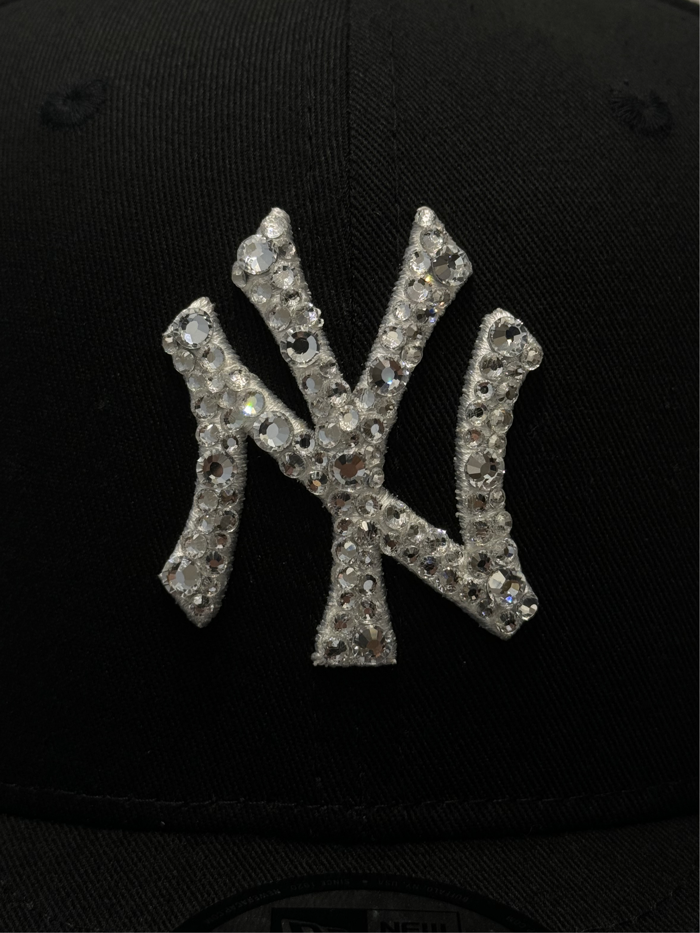 NEW YORK MOSAIC SETTING SWAROVSKI