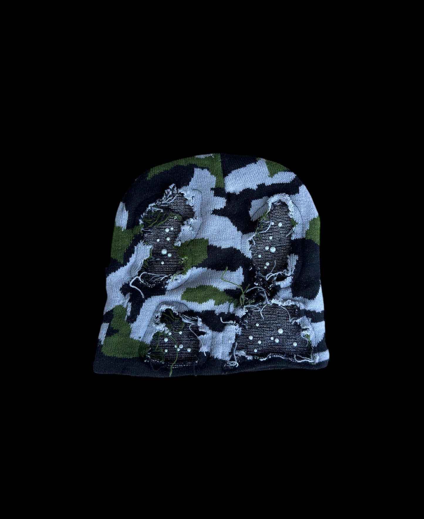 BEANIE CAMO PEARLS