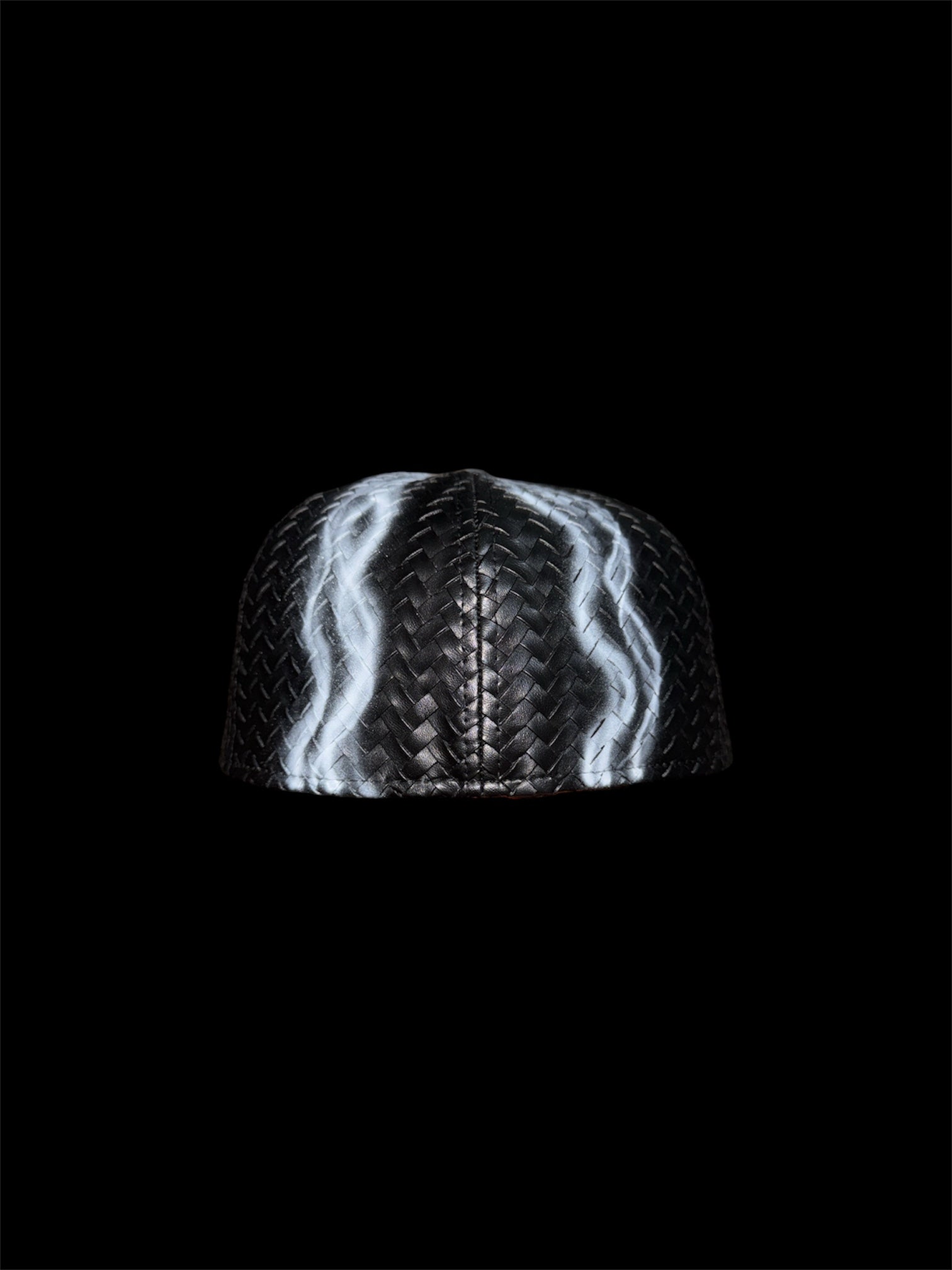 AIRBRUSH BULLET BLACK LEATHER